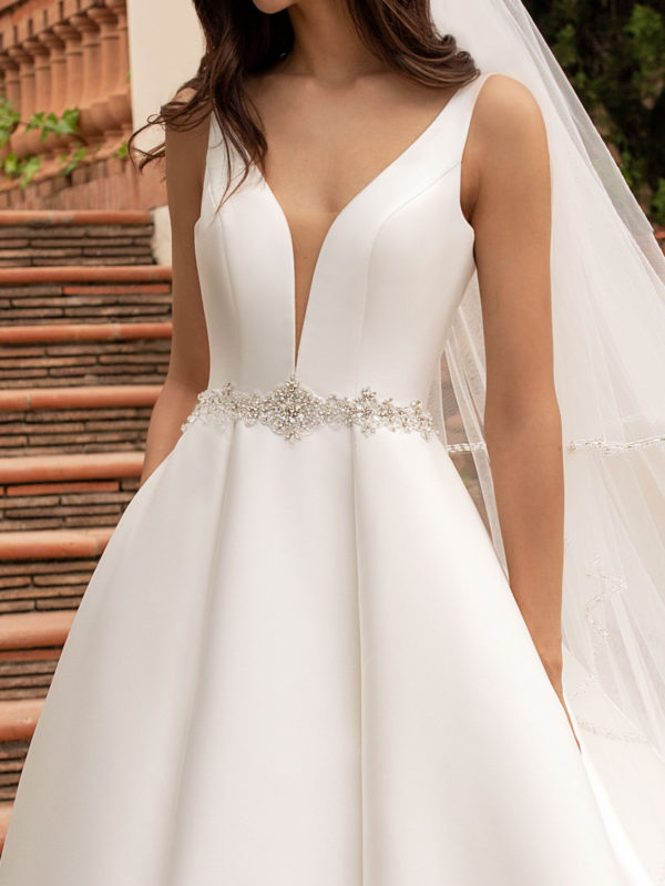 Malena wedding dress by Pronovias Bridal close u[