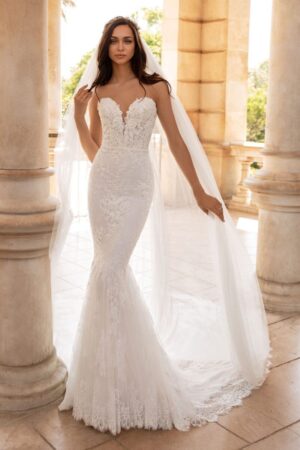 Ermin by Pronovias main view