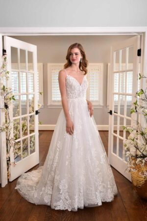 D3278 by essence of Australia front view