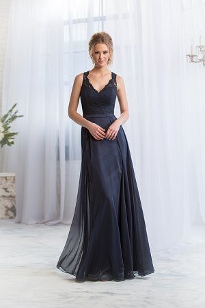 L164065 by Belsoie front view