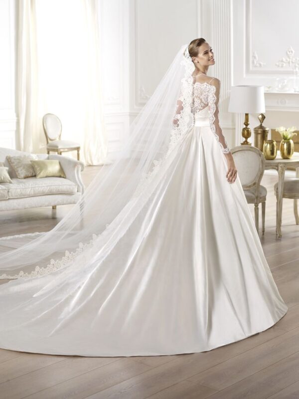 Yamay by Pronovias