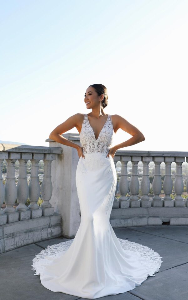 Front View of D3577 Wedding Dress by Essense of Australia