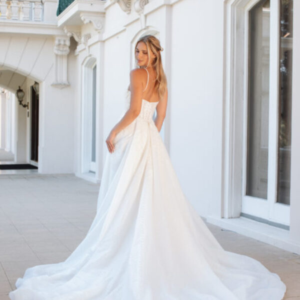 D3812 Wedding Dress by Essense of Australia