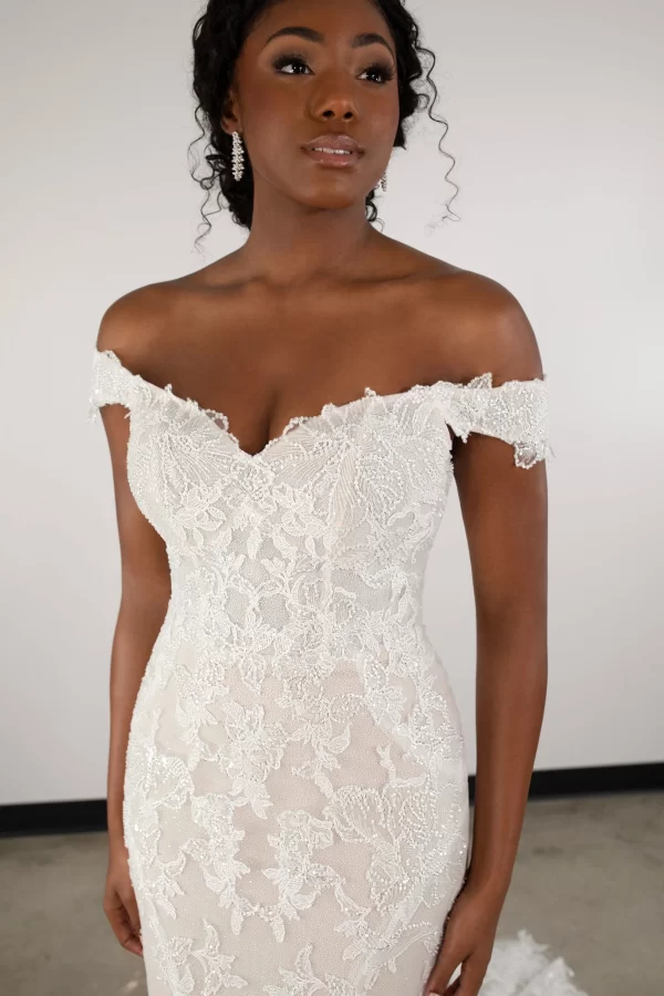 Picture of D3960 wedding dress front top