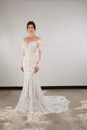 Image of D3961 wedding gown front