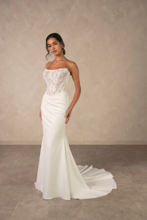 D4622 by Essence of Australia Wedding Gown Front Portrait